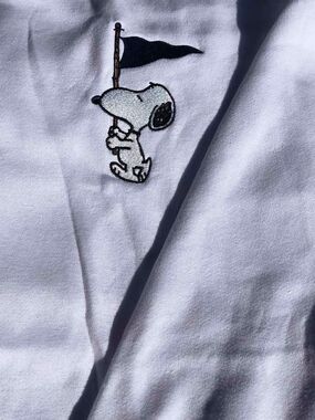 Peanuts White Men's Sweater with Snoopy Flag Embroidery Abercrombie & Fitch